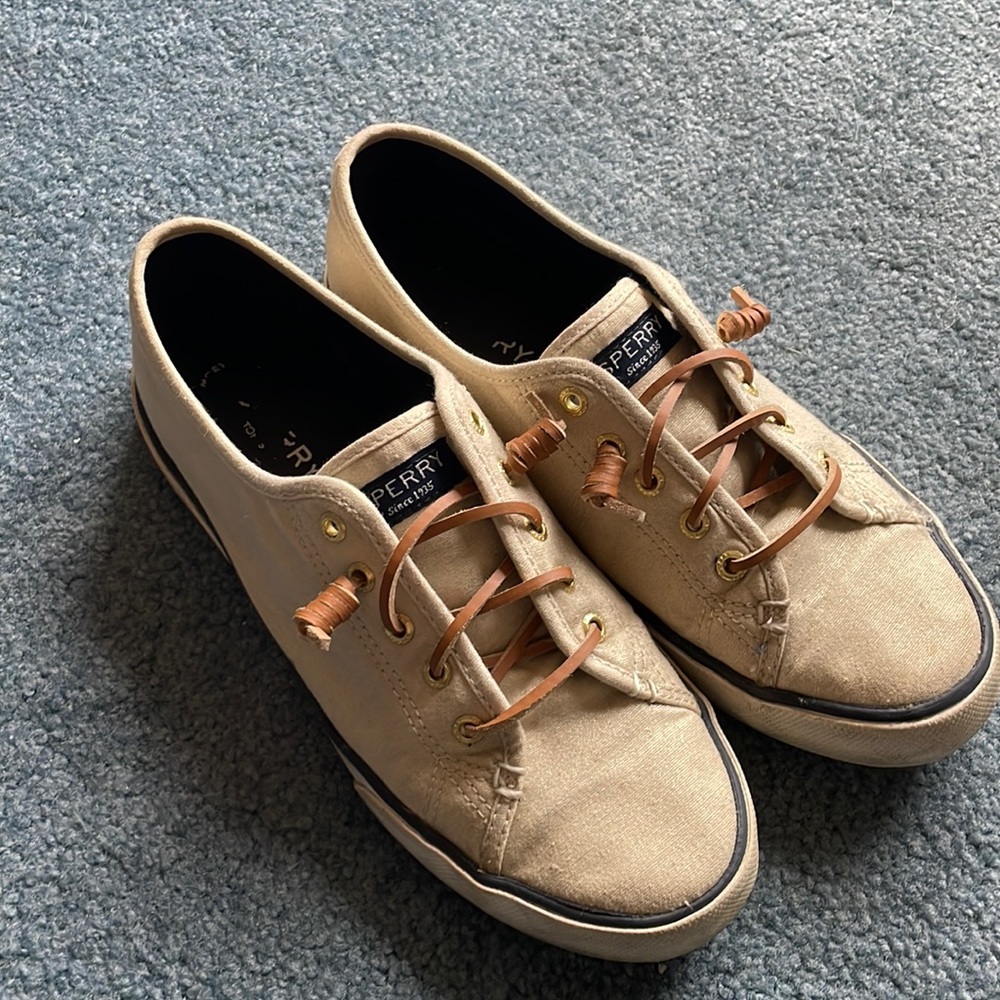 Women’s boat shoes SPERRY